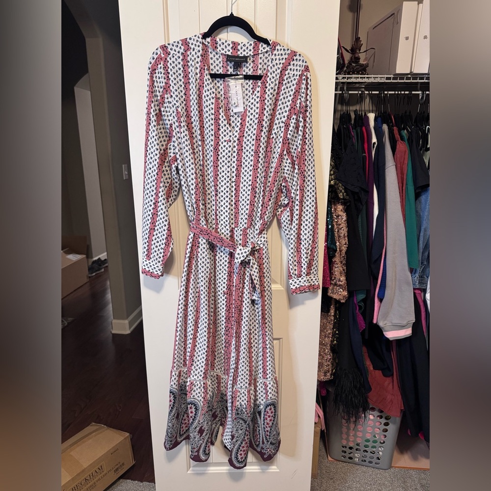 Lane Bryant- Women’s Plus Size Button Front Pink and White Long Sleeve Dress 22W